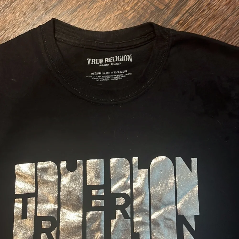 True Religion Black Metallic Foil Column Graphic Tee. Size Medium